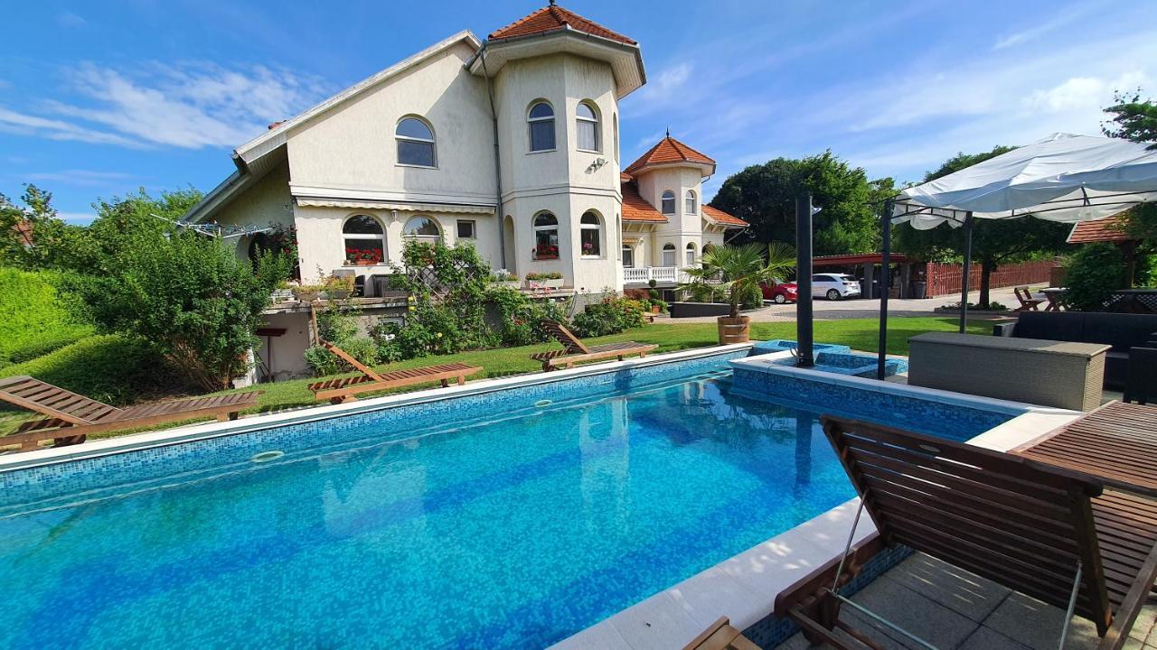 Apartment In Siofok/Balaton 19942 Екстериор снимка
