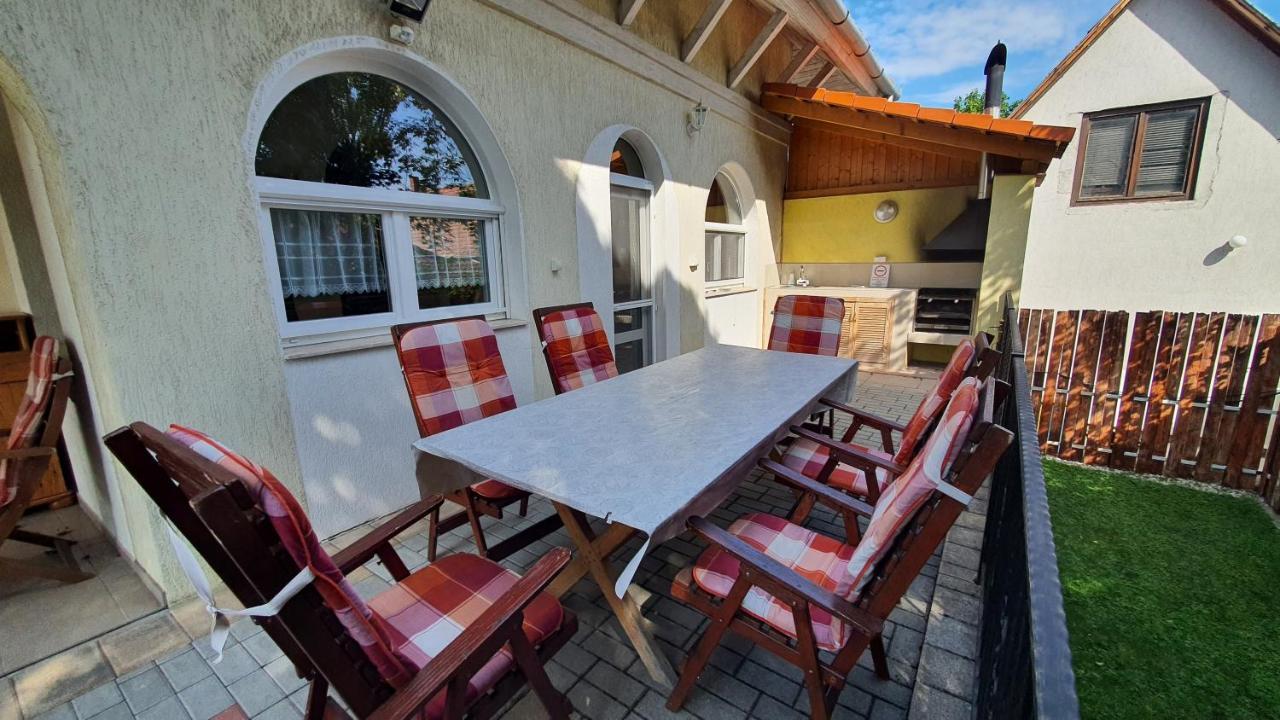 Apartment In Siofok/Balaton 19942 Екстериор снимка